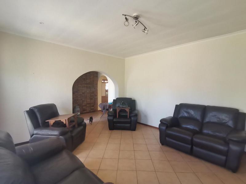 To Let 4 Bedroom Property for Rent in Tygerdal Western Cape